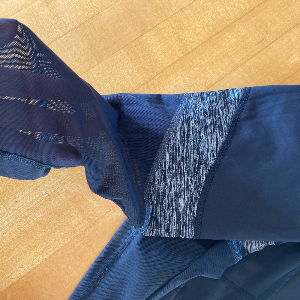 Women’s Lululemon Leggings - Picture 2 of 4